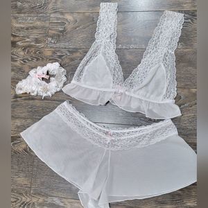 3 Piece Lace and Mesh Lingerie Set